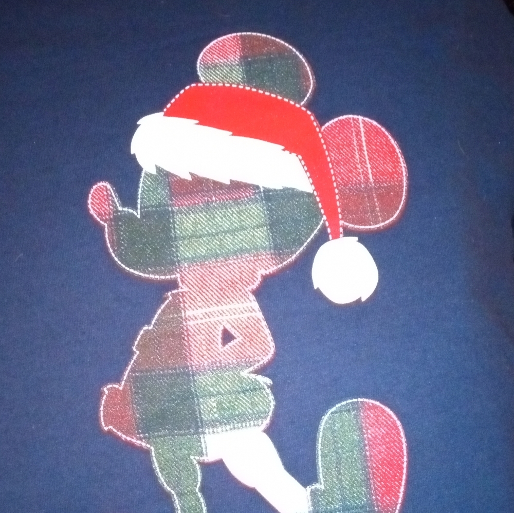 WALT DISNEY 🌎  MICKEY MOUSE CHRISTMAS SWEAT SHIRT SIZE SMALL